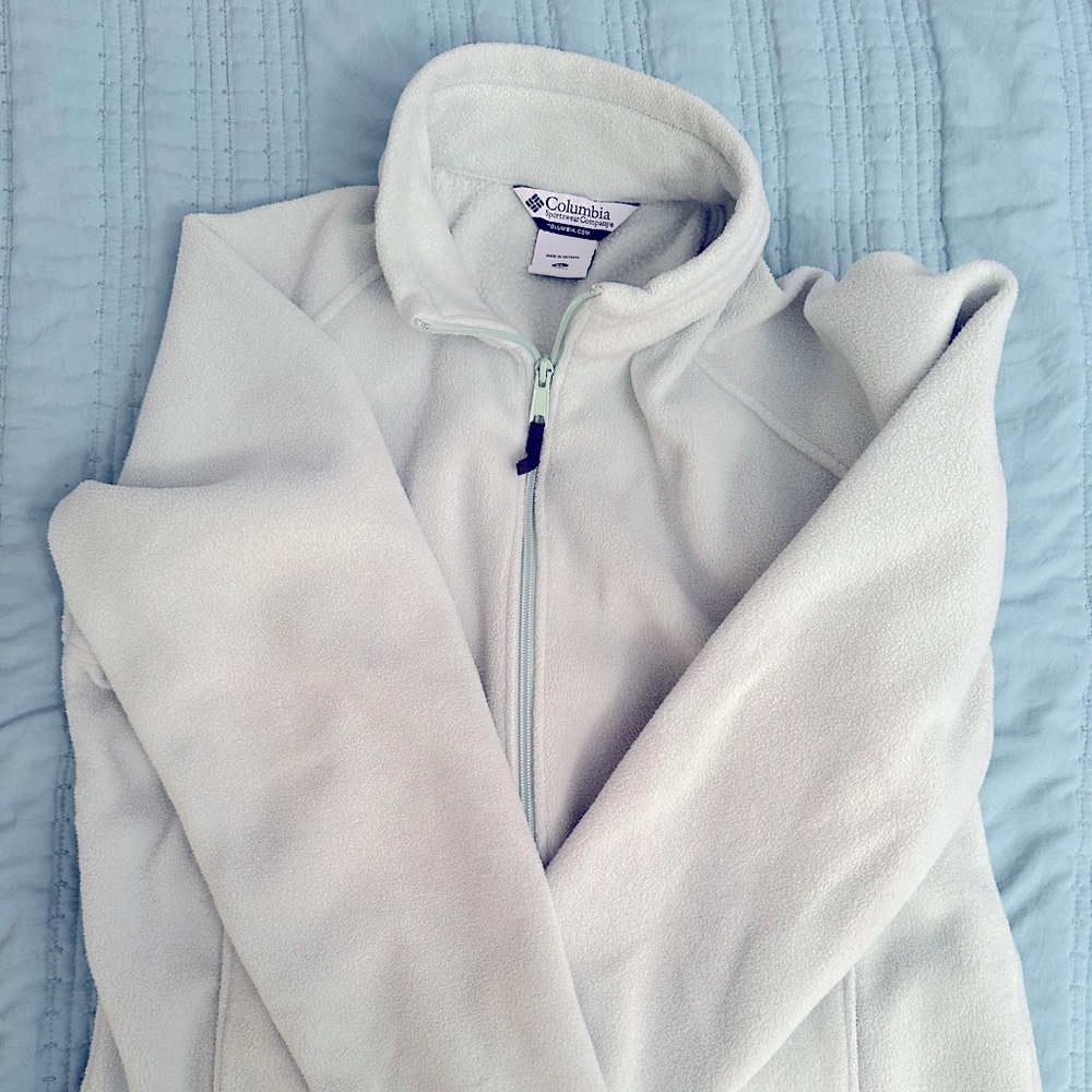 Woman’s Columbia jacket mint green xl